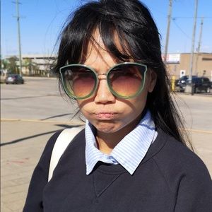 Meet your Posher, Angela